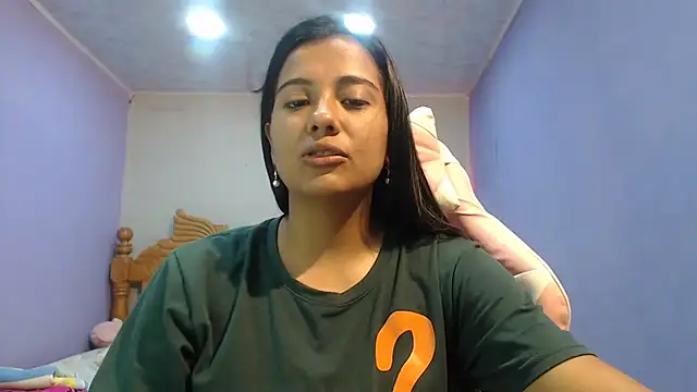 Snapshot of Coral0403 chatting on 10, 9, 2025 Coral0403 online show from 10, 9, 2025