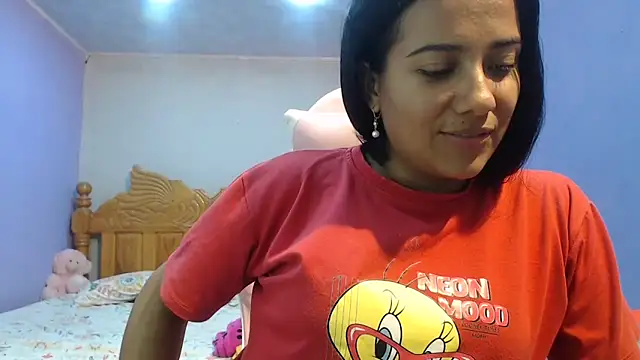 Snapshot of Coral0403 chatting on 12, 9, 2025 Coral0403 online show from 12, 9, 2025