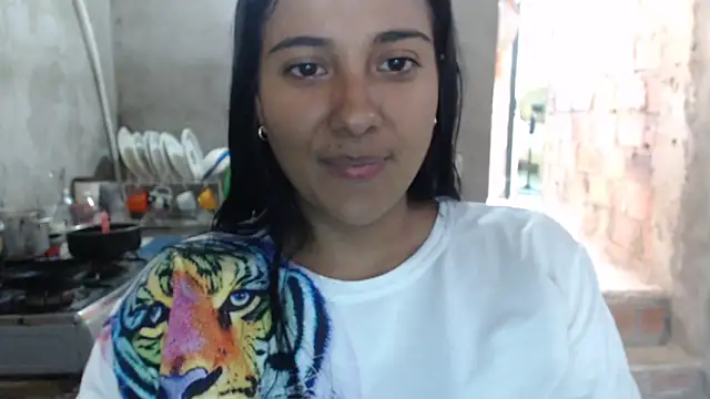 Snapshot of Coral0403 chatting on 17, 3, 2025 Coral0403 online show from 17, 3, 2025