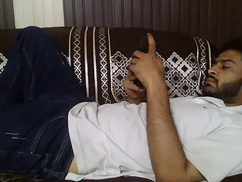 indihotguy online show from 8, 4, 2026