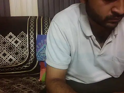 Snapshot of indihotguy chatting on 13, 5, 2026 indihotguy online show from 13, 5, 2026