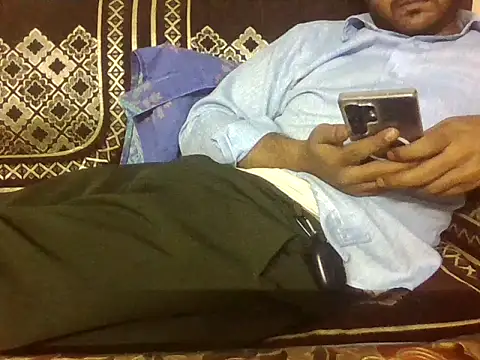 Snapshot of indihotguy chatting on 11, 5, 2026 indihotguy online show from 11, 5, 2026