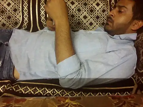 Snapshot of indihotguy chatting on 25, 4, 2026 indihotguy online show from 25, 4, 2026