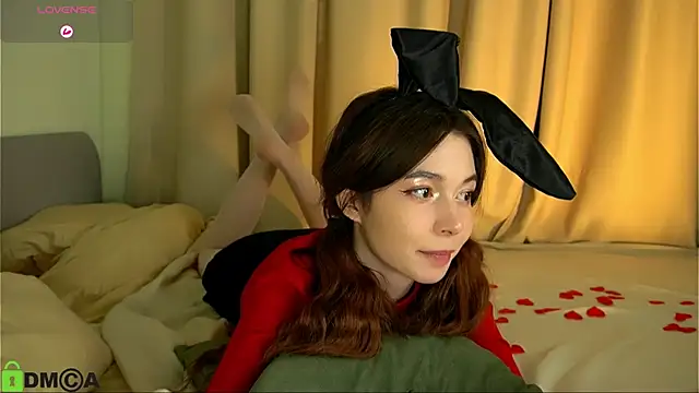 Snapshot of LittleOriana chatting on 13, 2, 2025 LittleOriana online show from 13, 2, 2025