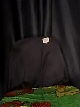 Snapshot of Queen-BD chatting on 13, 11, 2025 Queen-BD online show from 13, 11, 2025