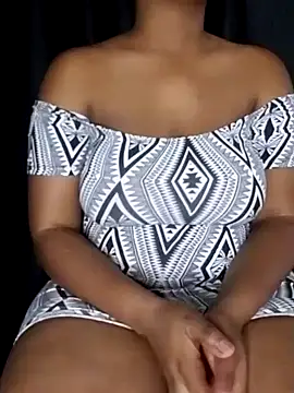 Snapshot of Queen-BD chatting on 19, 10, 2025 Queen-BD online show from 19, 10, 2025