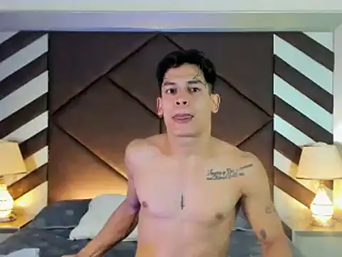 benjamincol online show from 28, 2, 2025