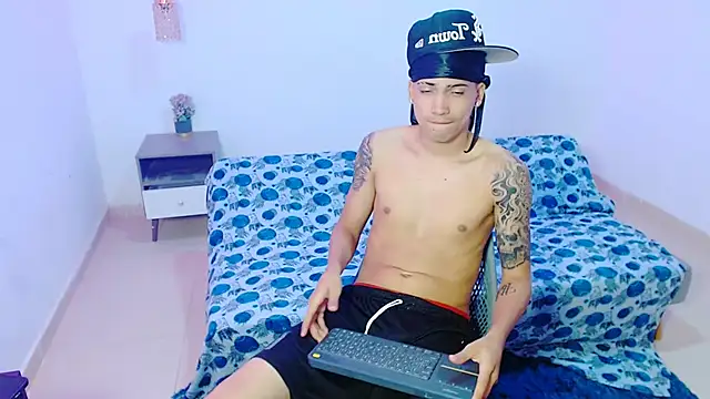 Snapshot of Br4ndxpimm chatting on 27, 5, 2026 Br4ndxpimm online show from 27, 5, 2026