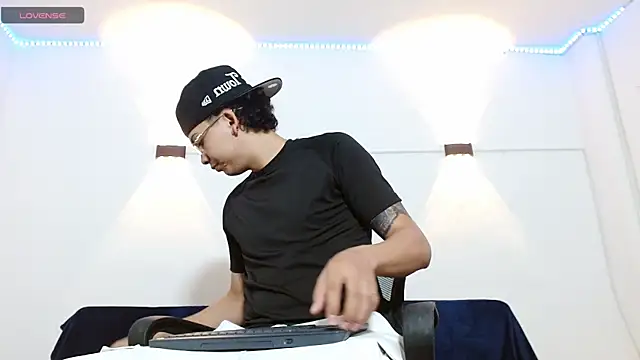 Br4ndxpimm online show from 1, 11, 2025