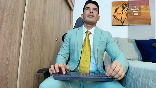 Andrewstelle coleman online show from 11, 3, 2026