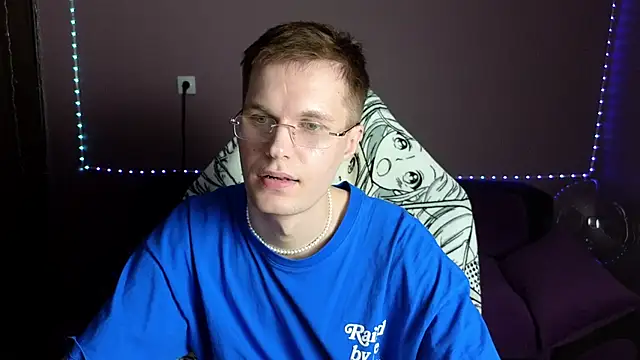 Leonnextdoor online show from 29, 12, 2024