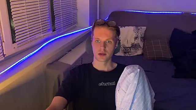 Leonnextdoor online show from 7, 1, 2026