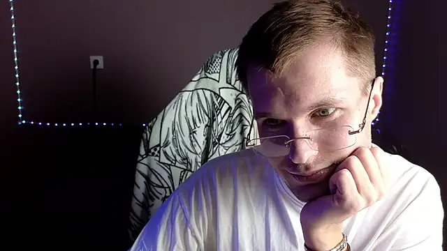 Leonnextdoor online show from 2, 1, 2025