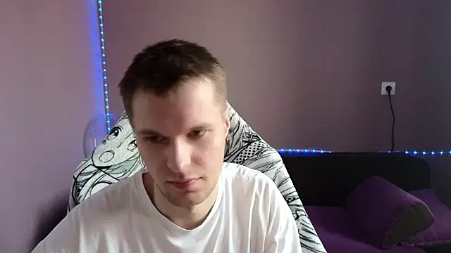 Leonnextdoor online show from 6, 3, 2025