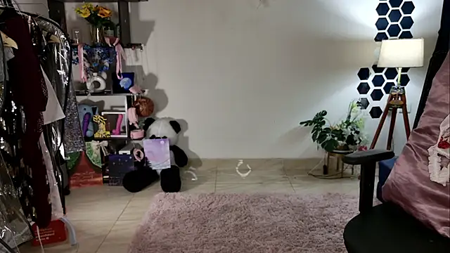 roseofvenom online show from 4, 4, 2026