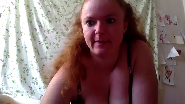 Snapshot of Rae_Jeannie chatting on 18, 7, 2026 Rae Jeannie online show from 18, 7, 2026