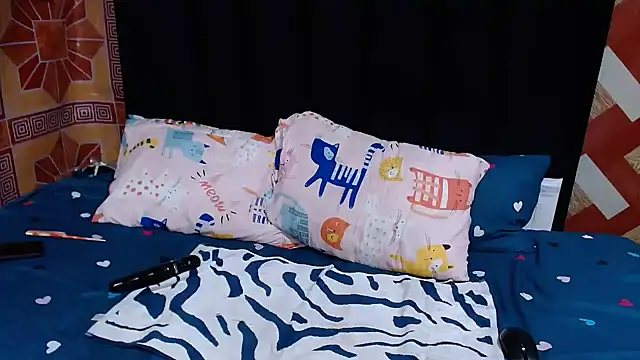 Thickbootykim online show from 25, 9, 2025