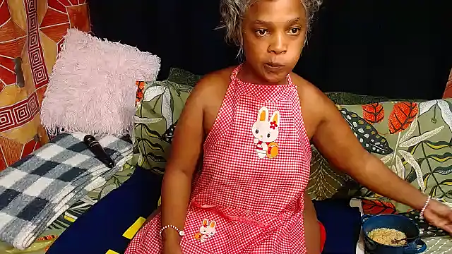 Snapshot of Thickbootykim chatting on 7, 7, 2026 Thickbootykim online show from 7, 7, 2026