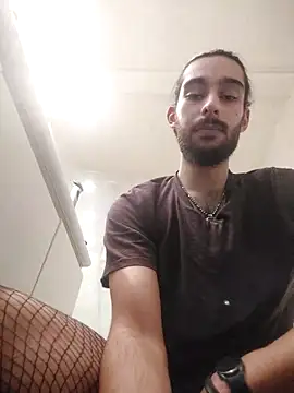 Snapshot of Levi_Latino chatting on 7, 11, 2025 Levi Latino online show from 7, 11, 2025