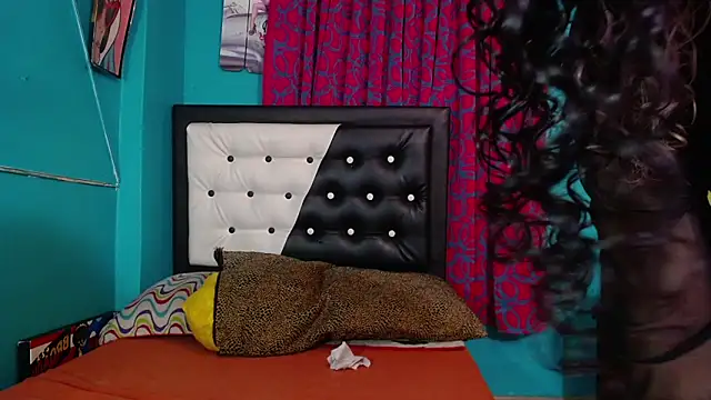 valerie mase online show from 5, 1, 2026