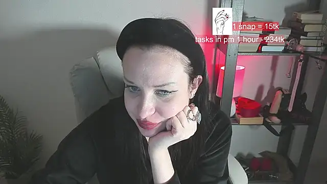 worship vika online show from 19, 2, 2025