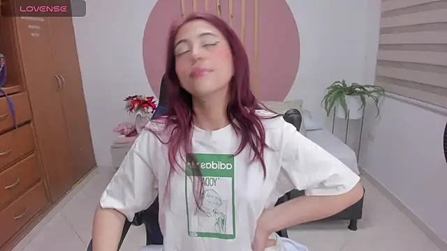 sweetpeach 20 online show from 24, 2, 2025