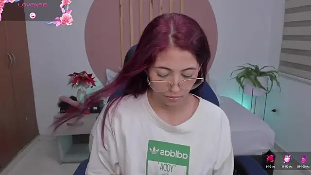 sweetpeach 20 online show from 13, 2, 2025