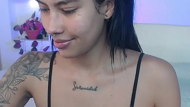 VenusEvans1 online show from 27, 2, 2025