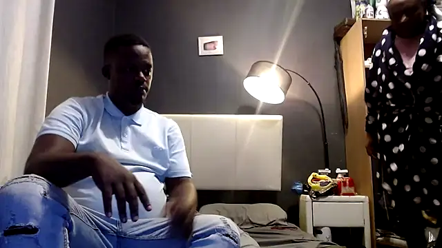 Snapshot of ThamiXX chatting on 6, 5, 2026 ThamiXX online show from 6, 5, 2026