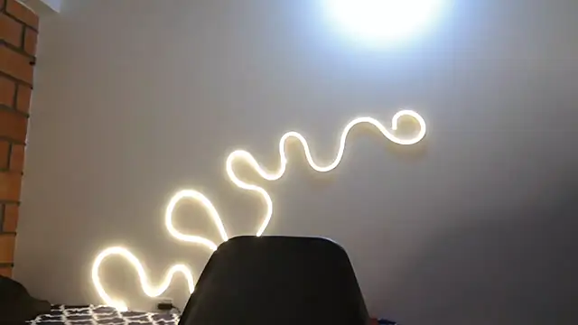 conejita linda online show from 23, 12, 2025