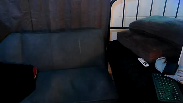 Snapshot of k1oudE chatting on 12, 5, 2026 k1oudE online show from 12, 5, 2026