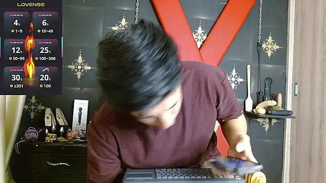 Snapshot of Noah-cock chatting on 14, 12, 2025 Noah-cock online show from 14, 12, 2025