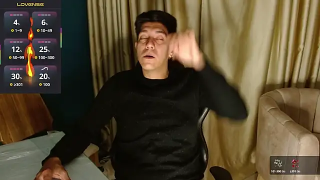 Snapshot of Noah-cock chatting on 28, 11, 2025 Noah-cock online show from 28, 11, 2025