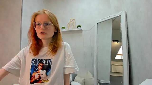 Snapshot of ElizabethHarpper chatting on 2, 2, 2025 ElizabethHarpper online show from 2, 2, 2025