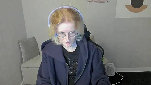 Snapshot of ElizabethHarpper chatting on 13, 9, 2025 ElizabethHarpper online show from 13, 9, 2025