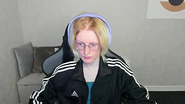 Snapshot of ElizabethHarpper chatting on 21, 9, 2025 ElizabethHarpper online show from 21, 9, 2025