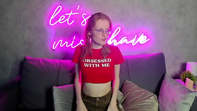 Snapshot of ElizabethHarpper chatting on 1, 2, 2025 ElizabethHarpper online show from 1, 2, 2025