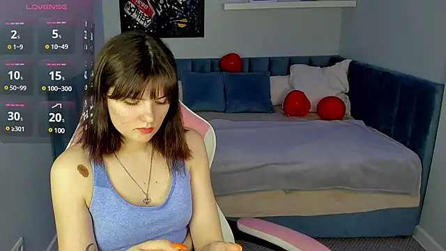 CharlotteMitchell online show from 9, 3, 2025