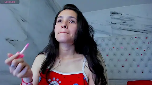 Snapshot of arissha_lee chatting on 19, 6, 2026 arissha lee online show from 19, 6, 2026