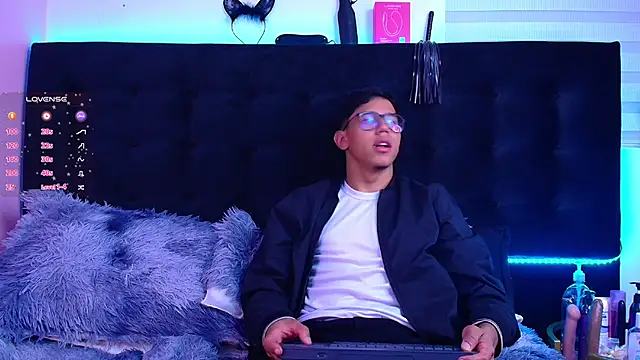 RyanPricee online show from 21, 12, 2025