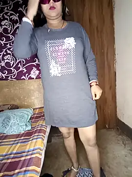 Hot muskaan online show from 9, 9, 2025