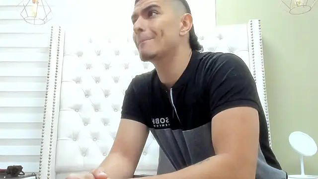 DAVID VICTORIAA online show from 31, 10, 2025