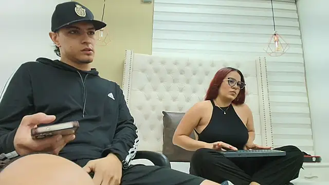 DAVID VICTORIAA online show from 13, 11, 2025