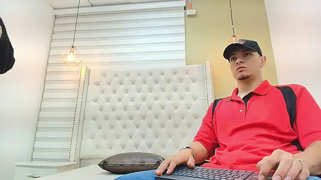 DAVID VICTORIAA online show from 16, 12, 2025