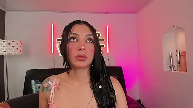 Snapshot of miss___evangeline chatting on 30, 6, 2026 miss evangeline online show from 30, 6, 2026