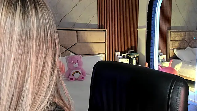 EmiilyHendriixx online show from 20, 9, 2025