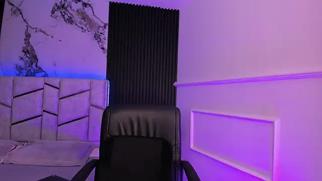 daniiphoeniixx online show from 6, 1, 2026