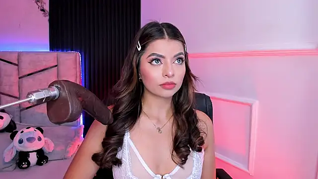 daniiphoeniixx online show from 24, 10, 2025