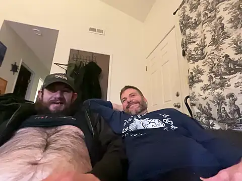 StruggleSnuggles online show from 2, 1, 2025