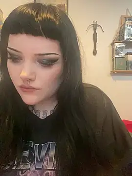 Gothicsiren online show from 17, 2, 2025